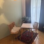 Grüner Raum für 1 Wochentag / Monat (Mo-So)